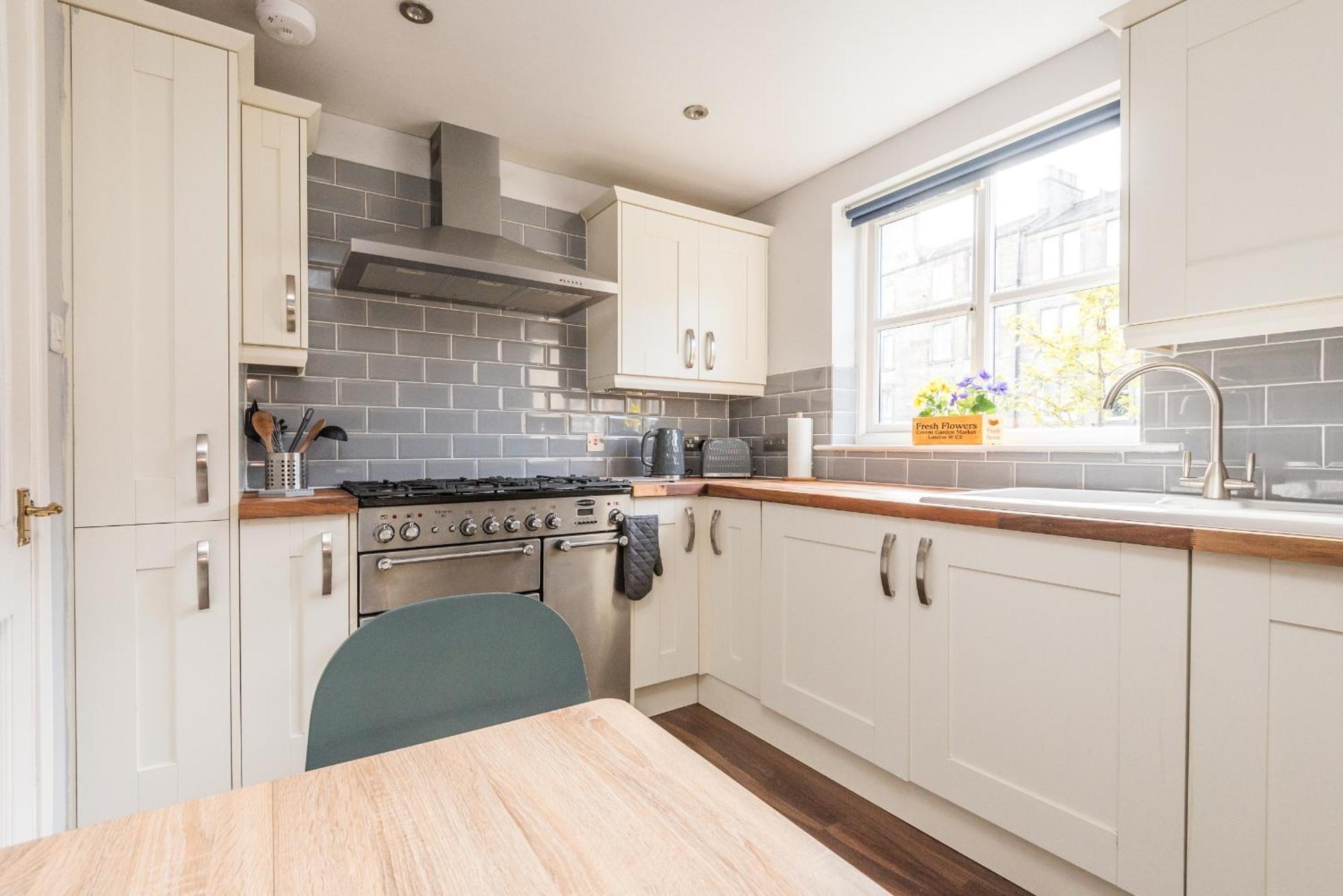 Cosy Roseburn Apartment, Edinburgh - 2 Bedrooms, Free Parking Εξωτερικό φωτογραφία
